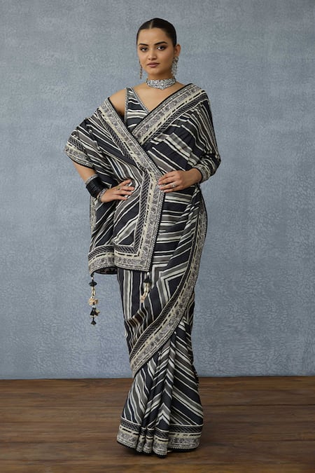 Shop Torani Black Silk Tassels Kalamkari Myra Designer Saree Online at Aza Fashions Shop_Torani_Black Silk Tassels Kalamkari Myra Designer Saree _Online_at_Aza_Fashions