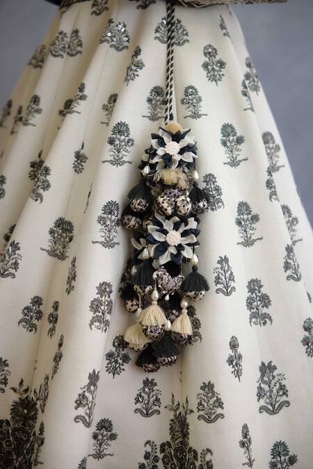 Torani Black Linen Tassels Collared Kalamkari Avika Lehenga Set at Aza Fashions Torani_Black Linen Tassels Collared Kalamkari Avika Lehenga Set _at_Aza_Fashions