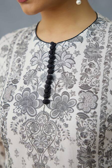 Torani_Black Georgette Embroidery, Tassels Round Neck Kalamkari Dakshaa Sharara Set _Online_at_Aza_Fashions