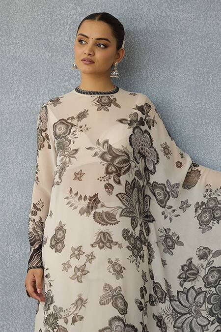 Torani_White Georgette Embroidery Round Neck Kalamkari Navanya Kaftan Set _Online_at_Aza_Fashions