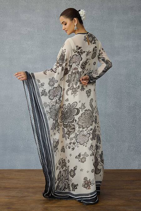 Torani_White Georgette Embroidery Round Neck Kalamkari Navanya Kaftan Set _at_Aza_Fashions