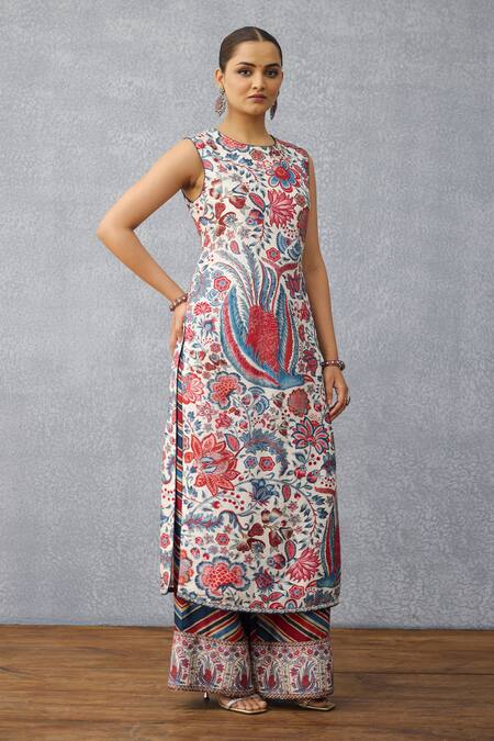 Buy_Torani_Multi Color Organza, Round Neck Coromandel Tanuja Kurta Set_Online_at_Aza_Fashions