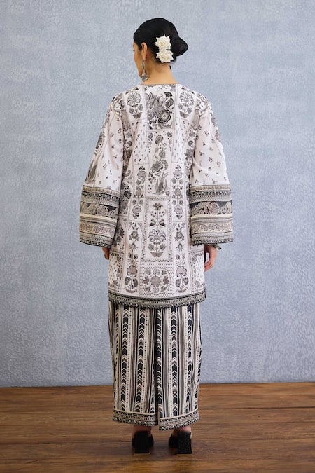 Shop_Torani_Multi Color Embroidery Round Neck Kalamkari Lyla Printed Kurta Set _at_Aza_Fashions