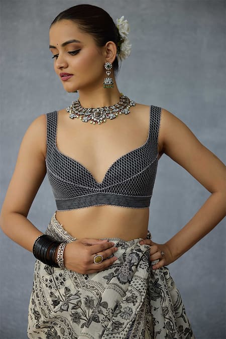 Buy_Torani_Black Silk Plunge Neck Kalamkari Aarna Bralette 