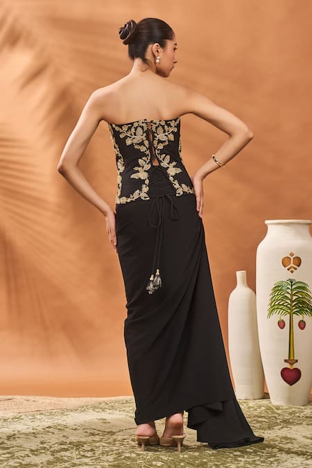 Shop_Masaba_Black Crepe Embroidery, Tassels Heavy Corset Set _at_Aza_Fashions