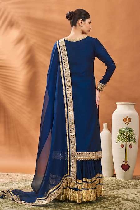 Shop_Masaba_Navy Silk, Organza Embroidery, Zari Split V-neck Blue Raw Kurta Set _at_Aza_Fashions