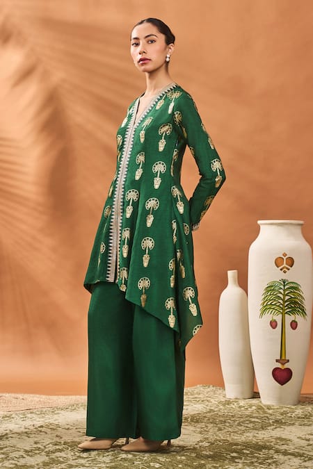 Shop_Masaba_Green Silk Embroidery V-neck Printed Tunic Set _Online_at_Aza_Fashions