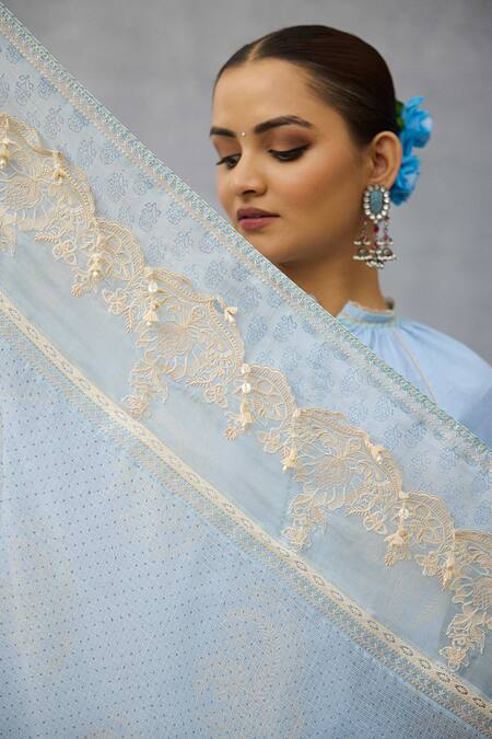 Buy Torani Blue Embroidery, Tassels Pushkar Yashvi Scarf Buy_Torani_Blue Embroidery, Tassels Pushkar Yashvi Scarf