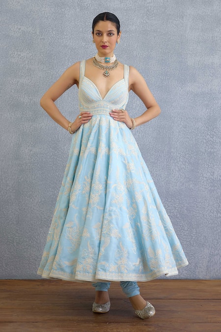 Buy Torani Blue Organza Embroidery V-neck Anarkali Kurta Set Buy_Torani_Blue Organza Embroidery V-neck Anarkali Kurta Set