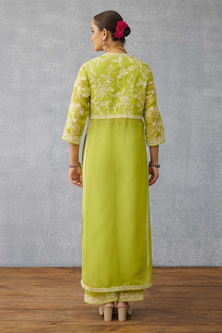 Shop Torani Green Organza Embroidery V-neck Angoori Udita Kurta Set at Aza Fashions Shop_Torani_Green Organza Embroidery V-neck Angoori Udita Kurta Set _at_Aza_Fashions