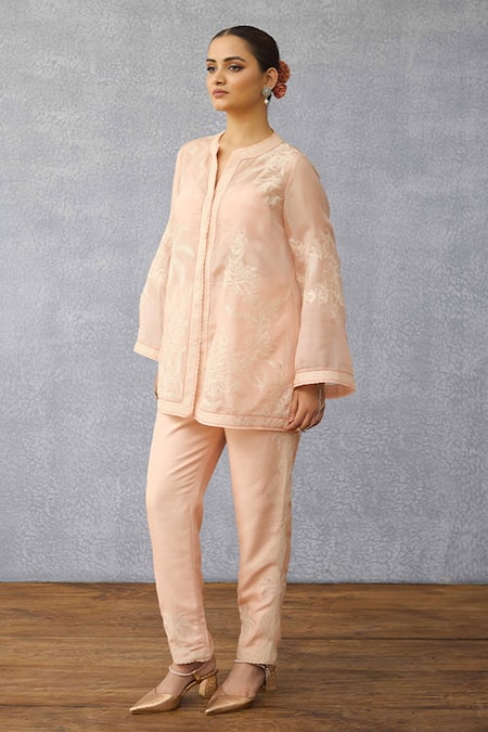 Torani Peach Linen Embroidery Plunge , Round Co-ord Set Online at Aza Fashions Torani_Peach Linen Embroidery Plunge , Round Co-ord Set _Online_at_Aza_Fashions