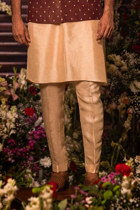 Aindhri By Mahitha_Beige Tissue Embroidery Designer Nehru Jacket Set _Online_at_Aza_Fashions