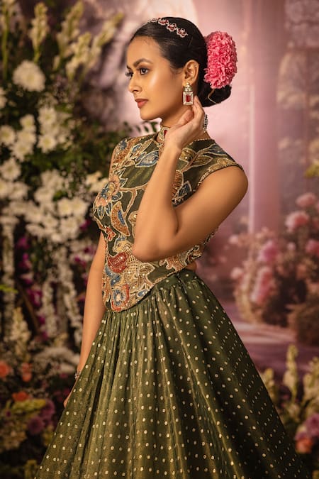 Aindhri By Mahitha_Green Tissue Embroidery Round Neck Designer Fusion Lehenga Set _Online_at_Aza_Fashions