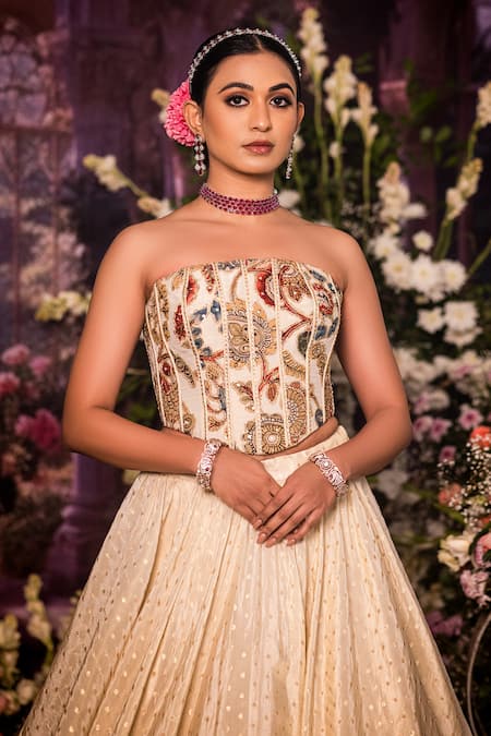 Aindhri By Mahitha_Ivory Tissue Embroidery Off-shoulder Fusion Lehenga Set _Online_at_Aza_Fashions