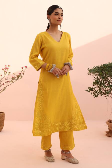 Buy_Charu Makkar_Mustard Chanderi, Tissue, Organza Embroidery V-neck Yellow Kurta Set _Online_at_Aza_Fashions