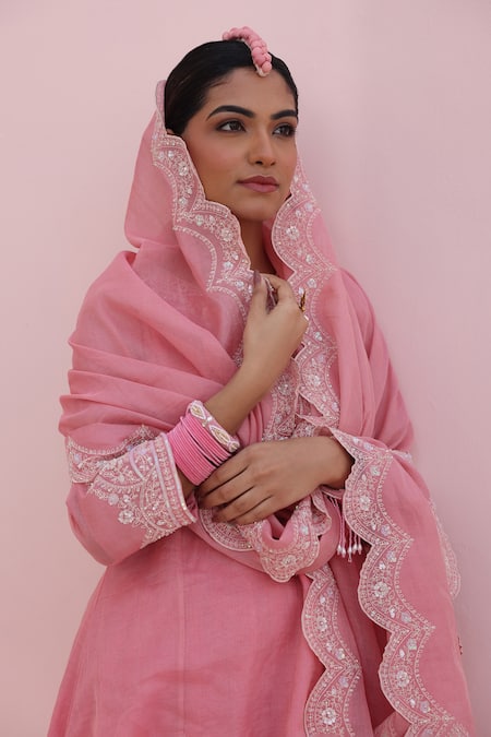 Charu Makkar_Pink Chanderi, Tissue Embroidery Round Neck Rose Peplum Kurta Set _Online_at_Aza_Fashions