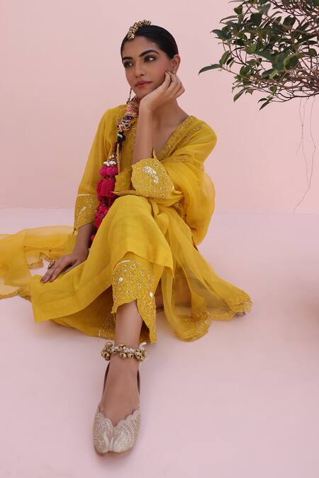Buy_Charu Makkar_Mustard Chanderi, Tissue, Organza Embroidery Round Designer Yellow Kurta Set _Online_at_Aza_Fashions