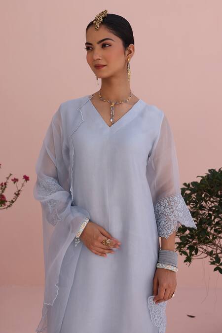 Charu Makkar_Blue Organza, Cotton Embroidery Split V-neck Moon Kurta Set _Online_at_Aza_Fashions