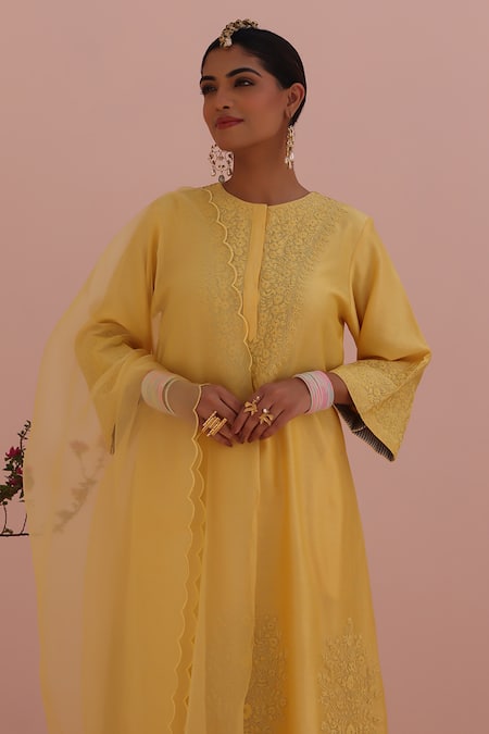 Shop Charu Makkar Yellow Silk, Chanderi, Organza Embroidery Round Neck Lemon Kurta Set Online at Aza Fashions Shop_Charu Makkar_Yellow Silk, Chanderi, Organza Embroidery Round Neck Lemon Kurta Set _Online_at_Aza_Fashions