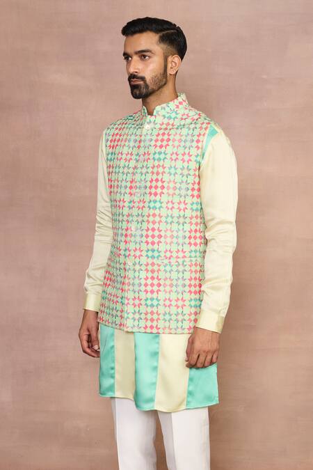 Shop Gargee Designers Multi Color Polyester, Viscose Riwaayat Multicolor Bundi Set Online at Aza Fashions Shop_Gargee Designers_Multi Color Polyester, Viscose Riwaayat Multicolor Bundi Set_Online_at_Aza_Fashions