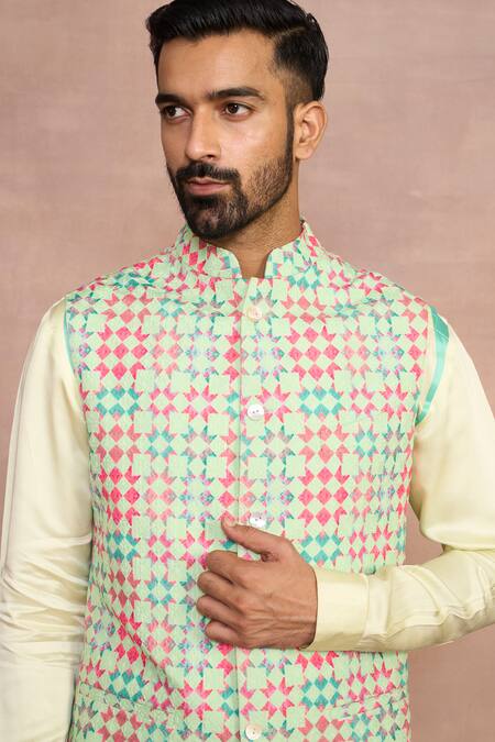 Gargee Designers Multi Color Polyester, Viscose Riwaayat Multicolor Bundi Set at Aza Fashions Gargee Designers_Multi Color Polyester, Viscose Riwaayat Multicolor Bundi Set_at_Aza_Fashions