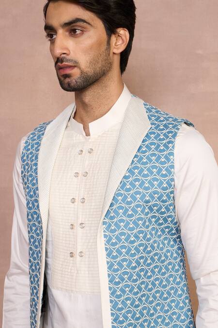 Gargee Designers Blue , Silk, Satin Aqua Bundi Set at Aza Fashions Gargee Designers_Blue , Silk, Satin Aqua Bundi Set _at_Aza_Fashions