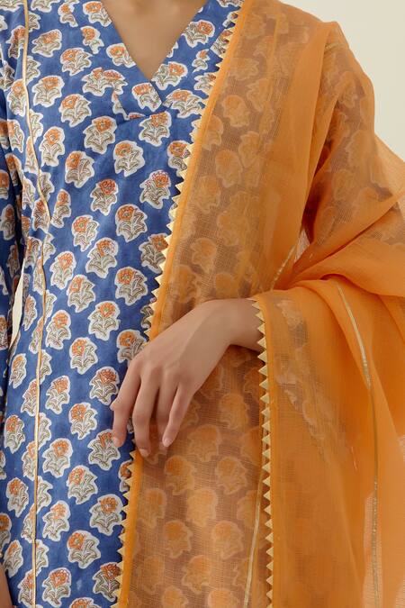 Musal_Blue Cotton, Kota Doria V-neck Floral Print Straight Kurta Set _at_Aza_Fashions