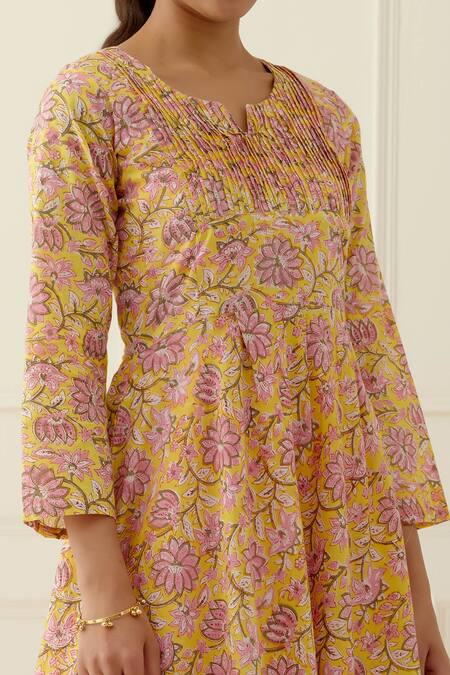 Shop_Musal_Yellow Cotton, Kota Doria Split V-neck Floral Printed Kurta Set _Online_at_Aza_Fashions