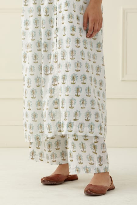 Shop_Musal_White Cotton, Kota Doria Round Neck Printed Kurta Set _Online_at_Aza_Fashions