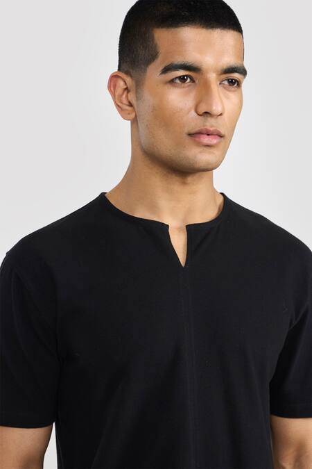 Buy Perona Black Cotton Designer T-shirt Online at Aza Fashions Buy_Perona_Black Cotton Designer T-shirt _Online_at_Aza_Fashions