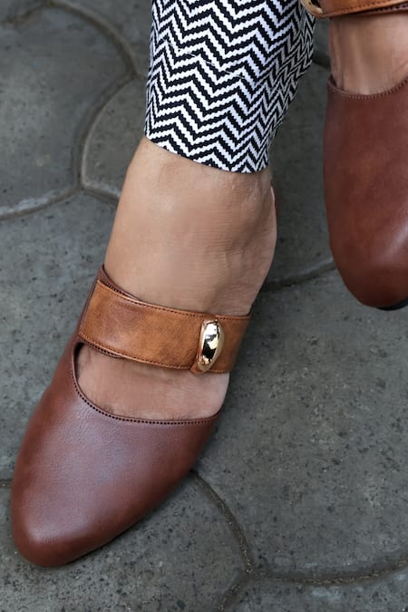 Shop_Shradha Hedau Footwear Couture_Brown Textured Designer Flats _Online_at_Aza_Fashions