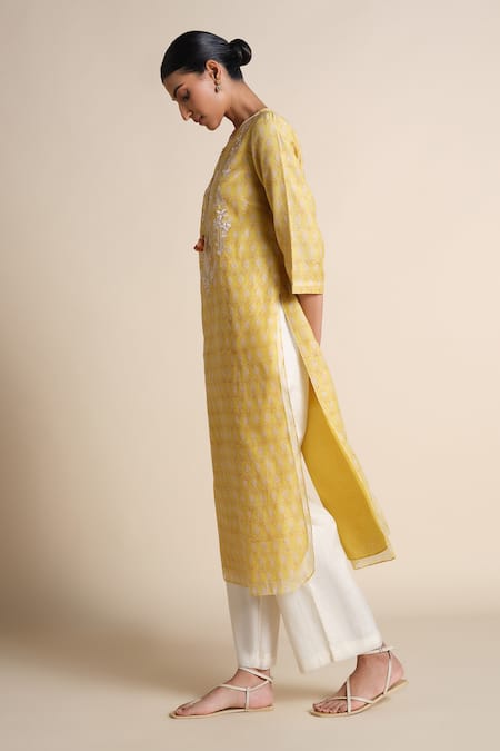 Grassroot By Anita Dongre_Yellow Chanderi Embroidery Round Neck Kurta _Online_at_Aza_Fashions