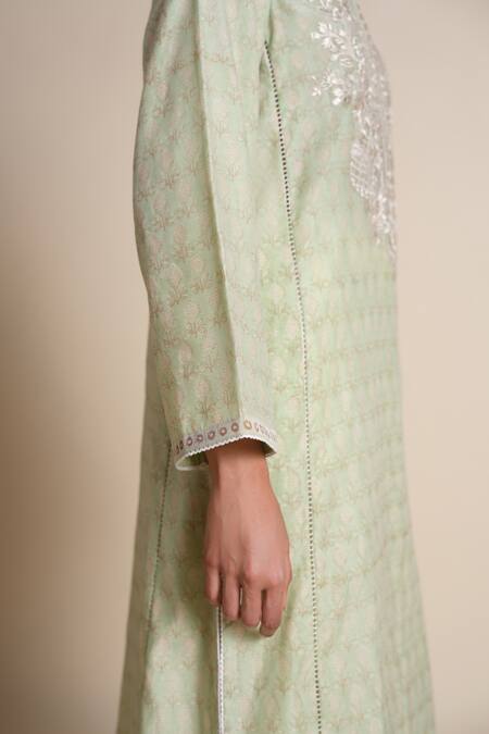 Grassroot By Anita Dongre_Green Chanderi Embroidery Round Neck Sage Kurta _at_Aza_Fashions