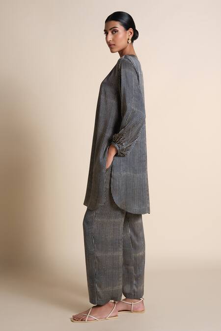Grassroot By Anita Dongre_Gray Modal, Satin Round Neck Striped Kurta And Pant Set _Online_at_Aza_Fashions