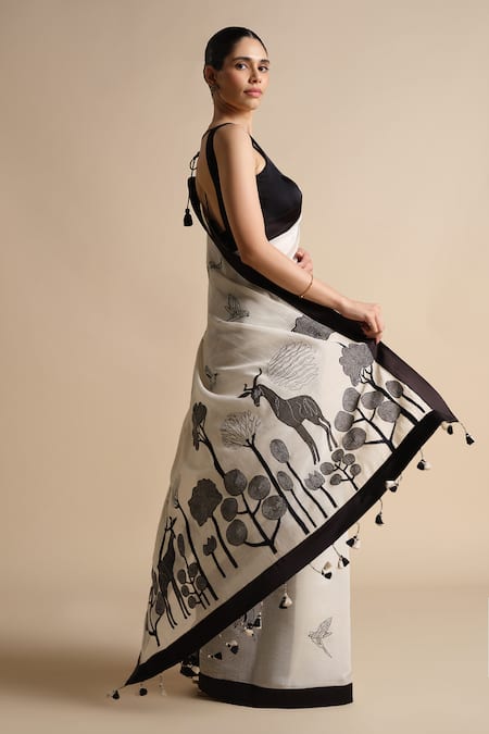 Grassroot By Anita Dongre_Ivory , Silk Tassels Round Neck Classic Saree With Blouse_Online_at_Aza_Fashions