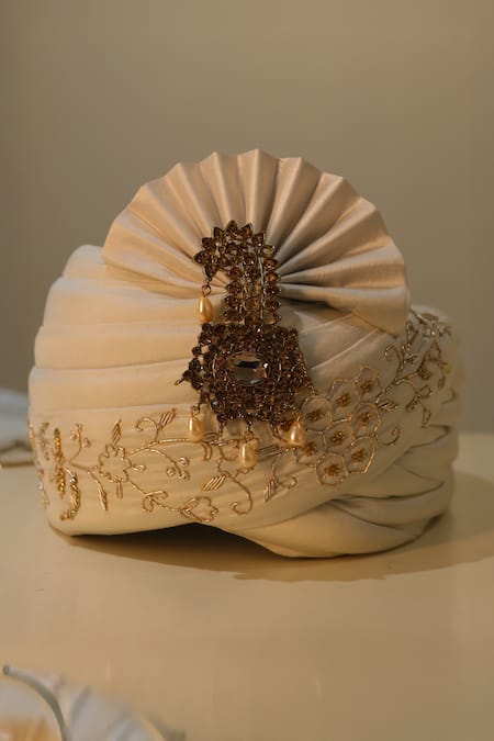 Hilo Design_Ivory Embroidery, Pearls Majesty Pagdi _Online_at_Aza_Fashions