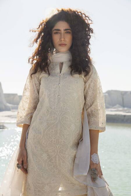 Buy Karaj Jaipur Off White Chanderi, Kota Doria Embroidery Split V-neck Kurta Set Buy_Karaj Jaipur_Off White Chanderi, Kota Doria Embroidery Split V-neck Kurta Set