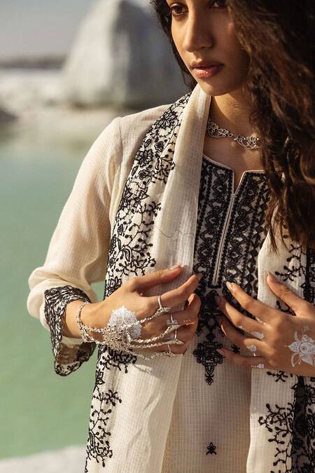 Shop Karaj Jaipur Off White Kota Doria, Cotton Embroidery Split Designer Kurta Set With Dupatta Online at Aza Fashions Shop_Karaj Jaipur_Off White Kota Doria, Cotton Embroidery Split Designer Kurta Set With Dupatta _Online_at_Aza_Fashions