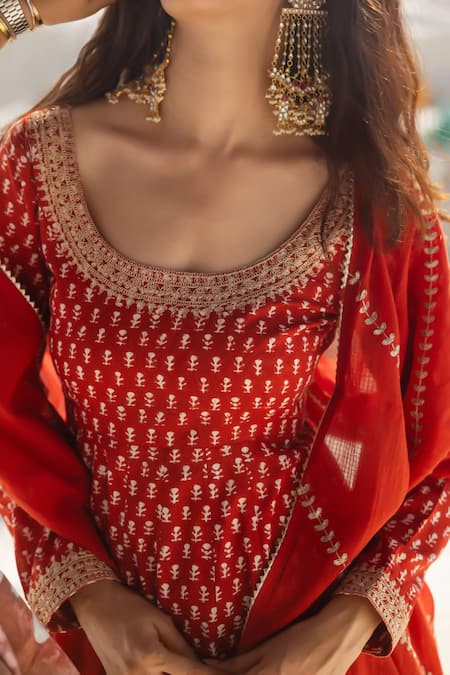Buy Karaj Jaipur Red Cotton, Kota Doria Embroidery Scoop Neck Brick Anarkali Set Online at Aza Fashions Buy_Karaj Jaipur_Red Cotton, Kota Doria Embroidery Scoop Neck Brick Anarkali Set _Online_at_Aza_Fashions