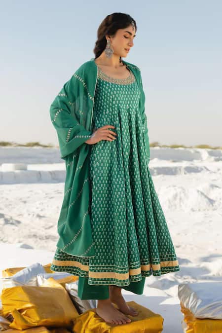 Buy Karaj Jaipur Green Cotton, Kota Doria Sequins Round Neck Noor Anarkali Set With Dupatta Online at Aza Fashions Buy_Karaj Jaipur_Green Cotton, Kota Doria Sequins Round Neck Noor Anarkali Set With Dupatta _Online_at_Aza_Fashions