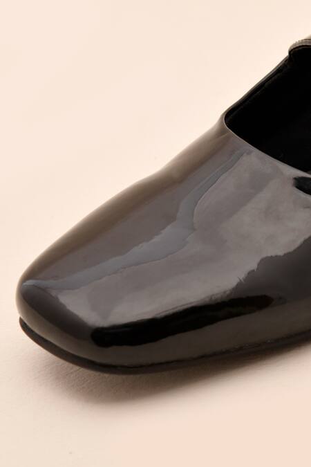 LA Fiza Black Patent Mary Jane Pumps at Aza Fashions LA Fiza_Black Patent Mary Jane Pumps_at_Aza_Fashions