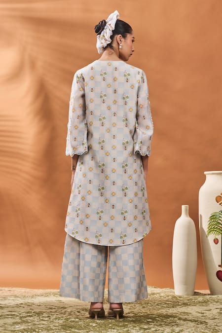 Shop_Masaba_Blue Chanderi Embroidery V-neck Powder Printed Kurta Set _at_Aza_Fashions