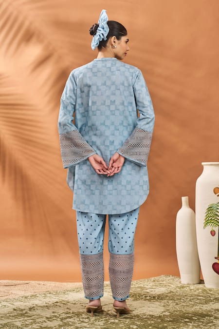Shop_Masaba_Blue Crepe, Silk Collared Blooming Board Kurta Set _at_Aza_Fashions