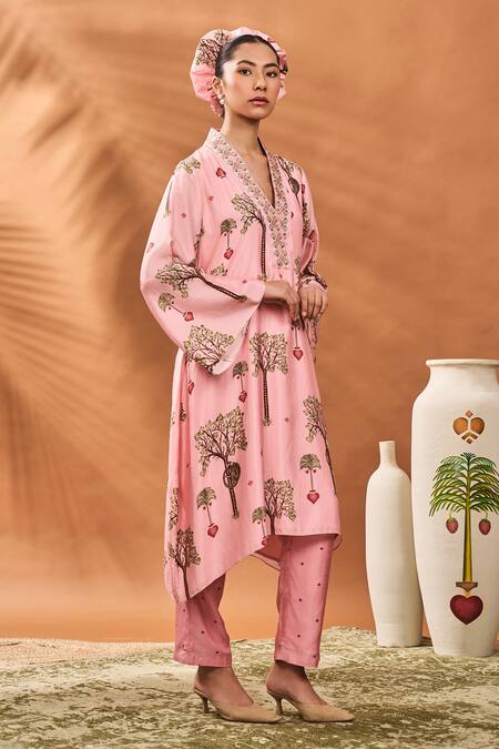 Shop_Masaba_Pink Chanderi V-neck Wildscape Kurta Set _Online_at_Aza_Fashions