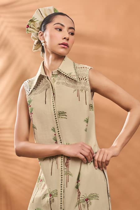 Masaba_Green Linen Embroidery Collared Sage Blooming Board Kurta Set _Online_at_Aza_Fashions