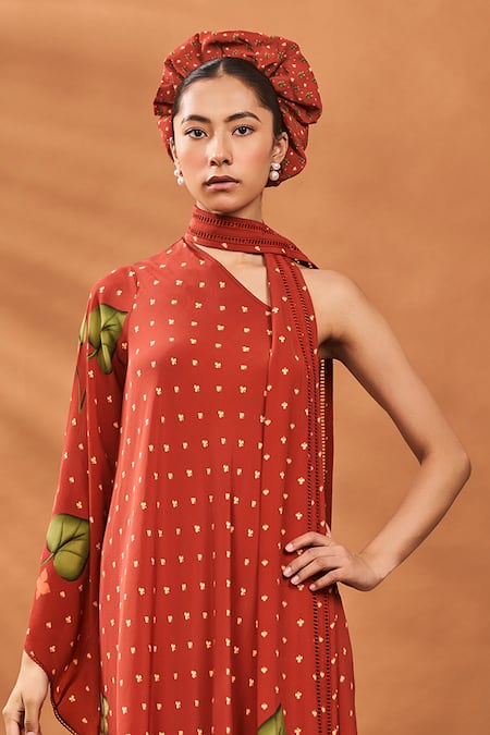 Masaba Red Crepe, Silk Asymmetric Meadow Printed Kurta Set Online at Aza Fashions Masaba_Red Crepe, Silk Asymmetric Meadow Printed Kurta Set _Online_at_Aza_Fashions