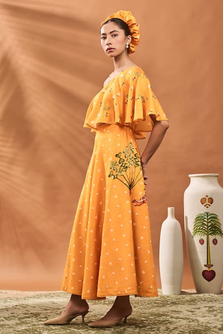 Buy_Masaba_Yellow Silk Embroidery One Shoulder Spade Blossom Skirt Set _Online_at_Aza_Fashions