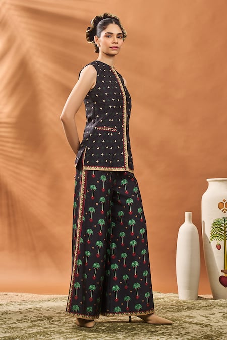 Masaba_Black Silk Round Neck Printed Kurta Set _at_Aza_Fashions