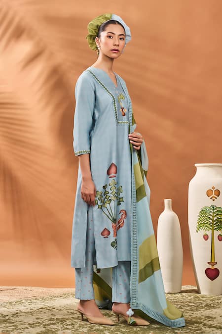 Buy_Masaba_Blue Chanderi, Organza Embroidery, Tassels V-neck Powder Printed Kurta Set _Online_at_Aza_Fashions