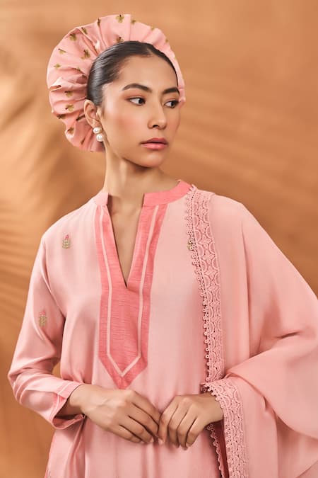 Shop_Masaba_Pink Chanderi, Organza Embroidery Split V-neck Kurta Set With Dupatta _Online_at_Aza_Fashions